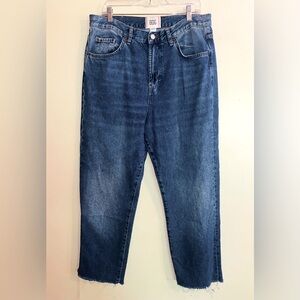 BDG Cowboy High Rise Jeans Size 33